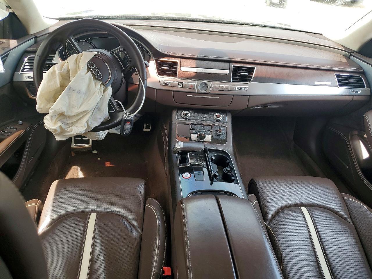 2013 Audi S8 Quattro - zdjęcie 8