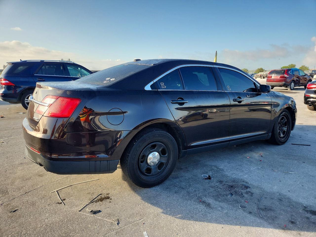 2017 Ford Taurus Police Interceptor - zdjęcie 3