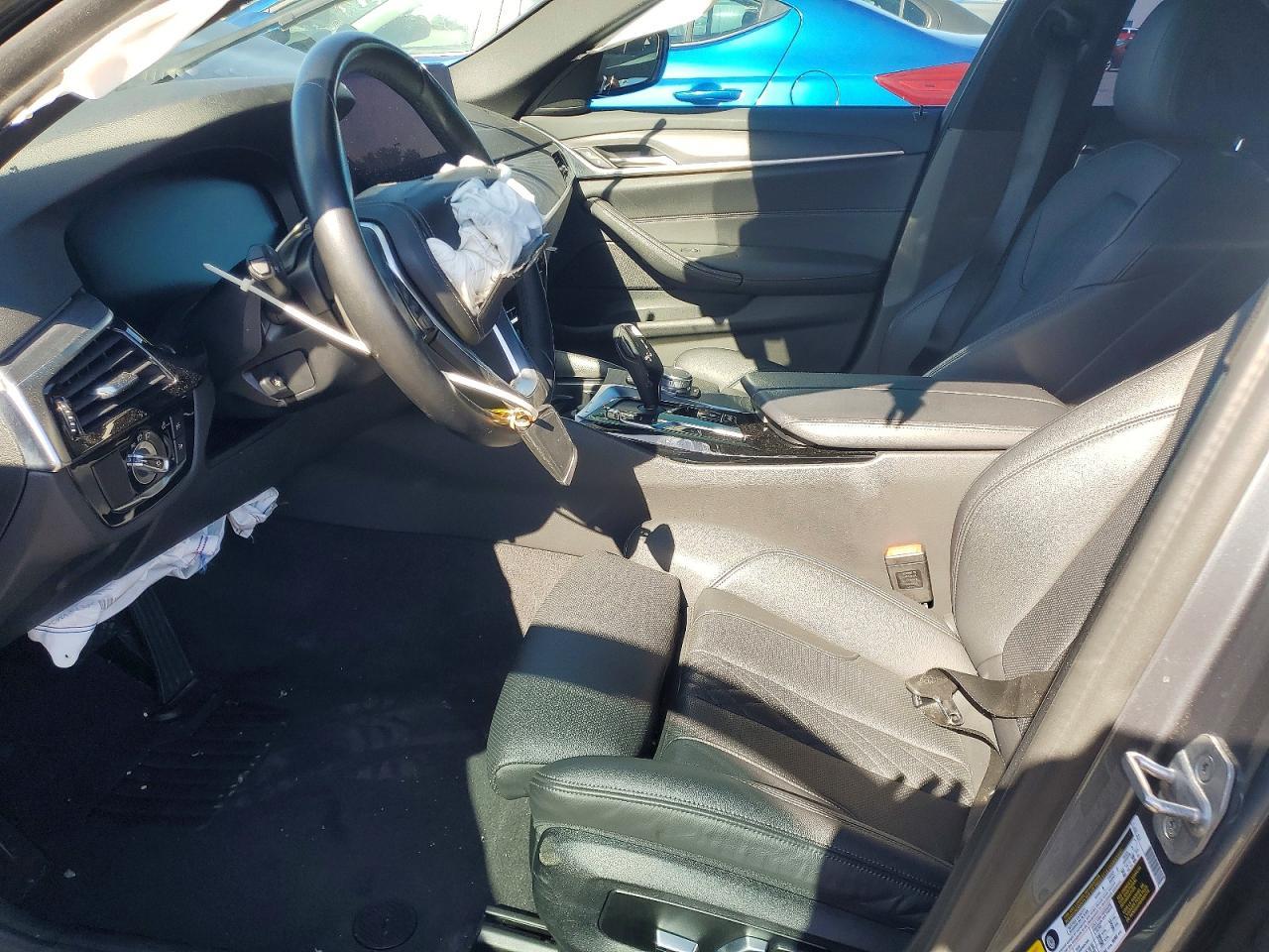 2021 BMW 530 I - zdjęcie 7