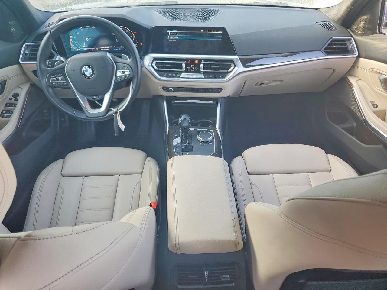 2021 BMW 330Xi - zdjęcie 8