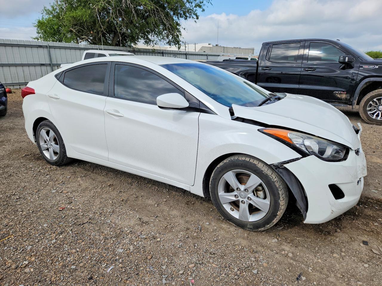 2013 Hyundai Elantra Gls - zdjęcie 4