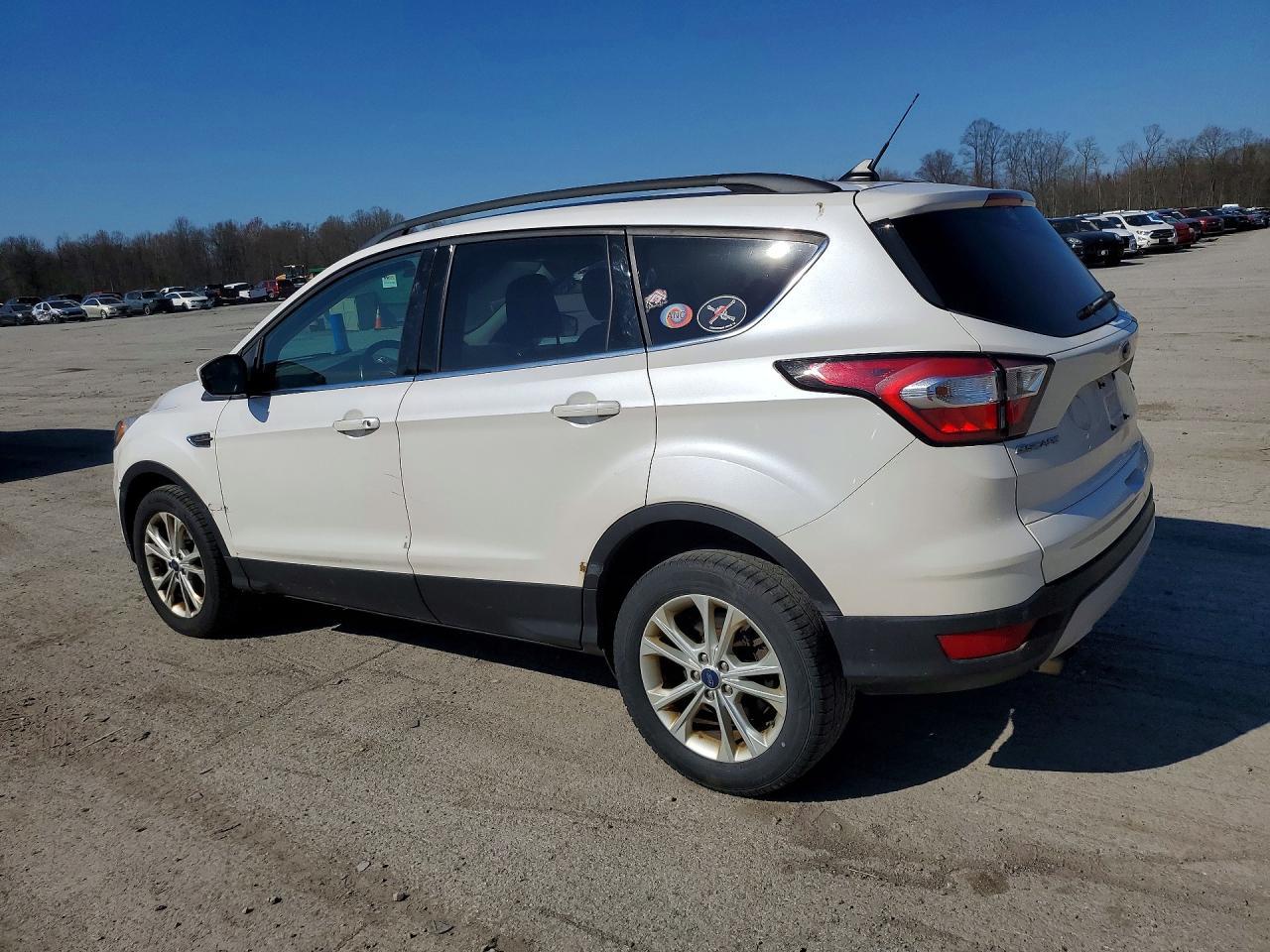 2018 Ford Escape Sel - zdjęcie 2