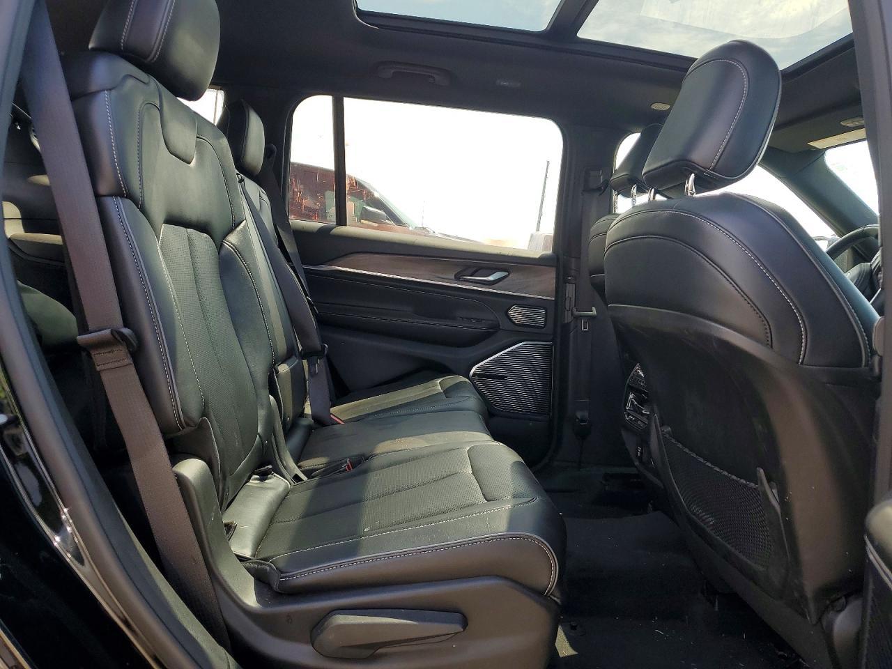 2021 Jeep Grand Cherokee L Overland - zdjęcie 11