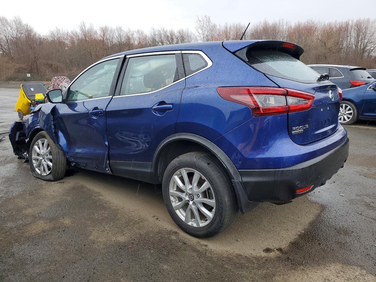 2022 Nissan Rogue Sport S - zdjęcie 2