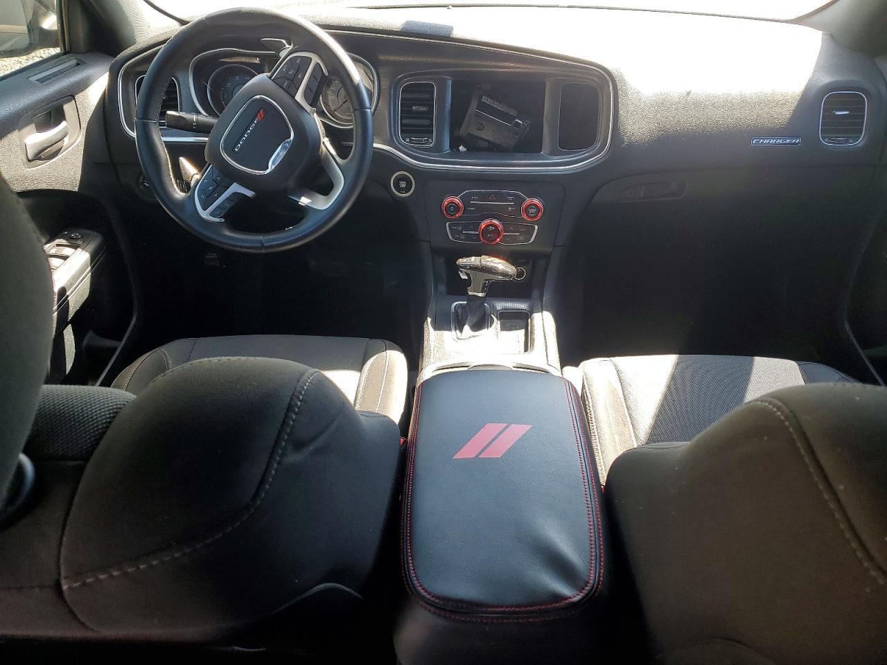 2017 Dodge Charger R - zdjęcie 8