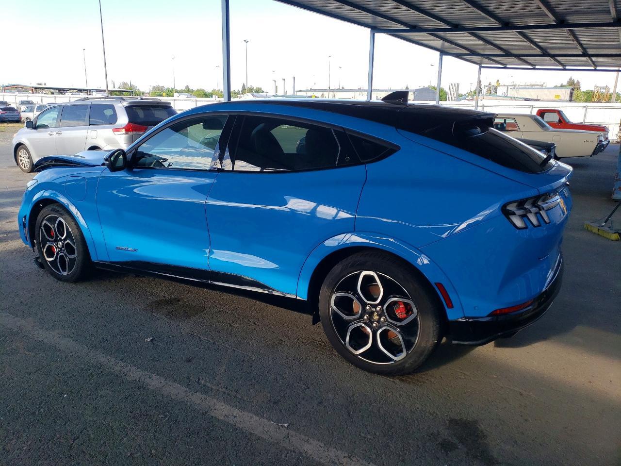 2023 Ford Mustang Mach-E Gt - zdjęcie 2