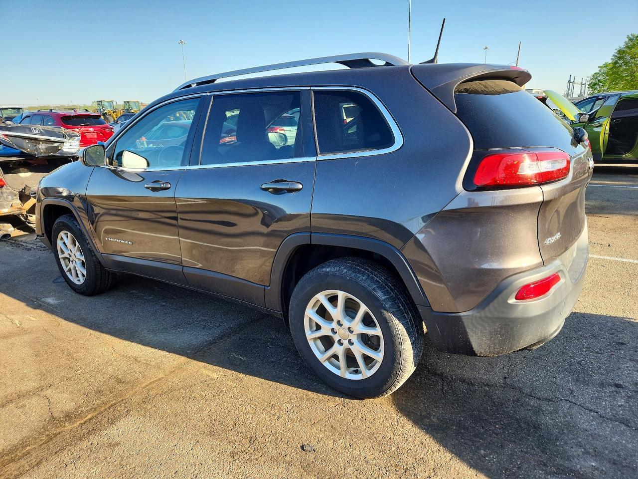2017 Jeep Cherokee Latitude - zdjęcie 2