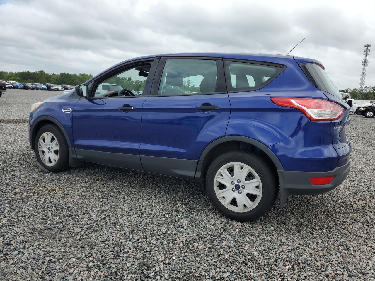 2016 Ford Escape S - zdjęcie 2
