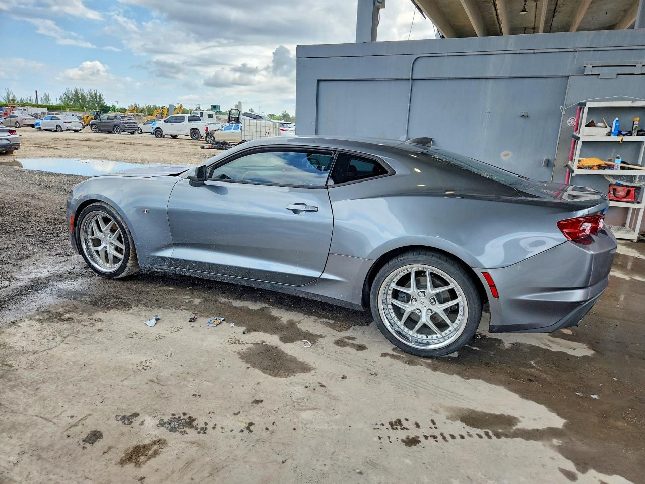 2019 Chevrolet Camaro Ls - zdjęcie 2