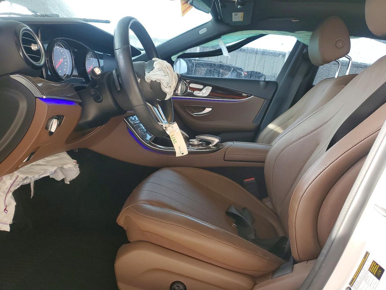 2019 Mercedes-Benz E 300 - zdjęcie 7