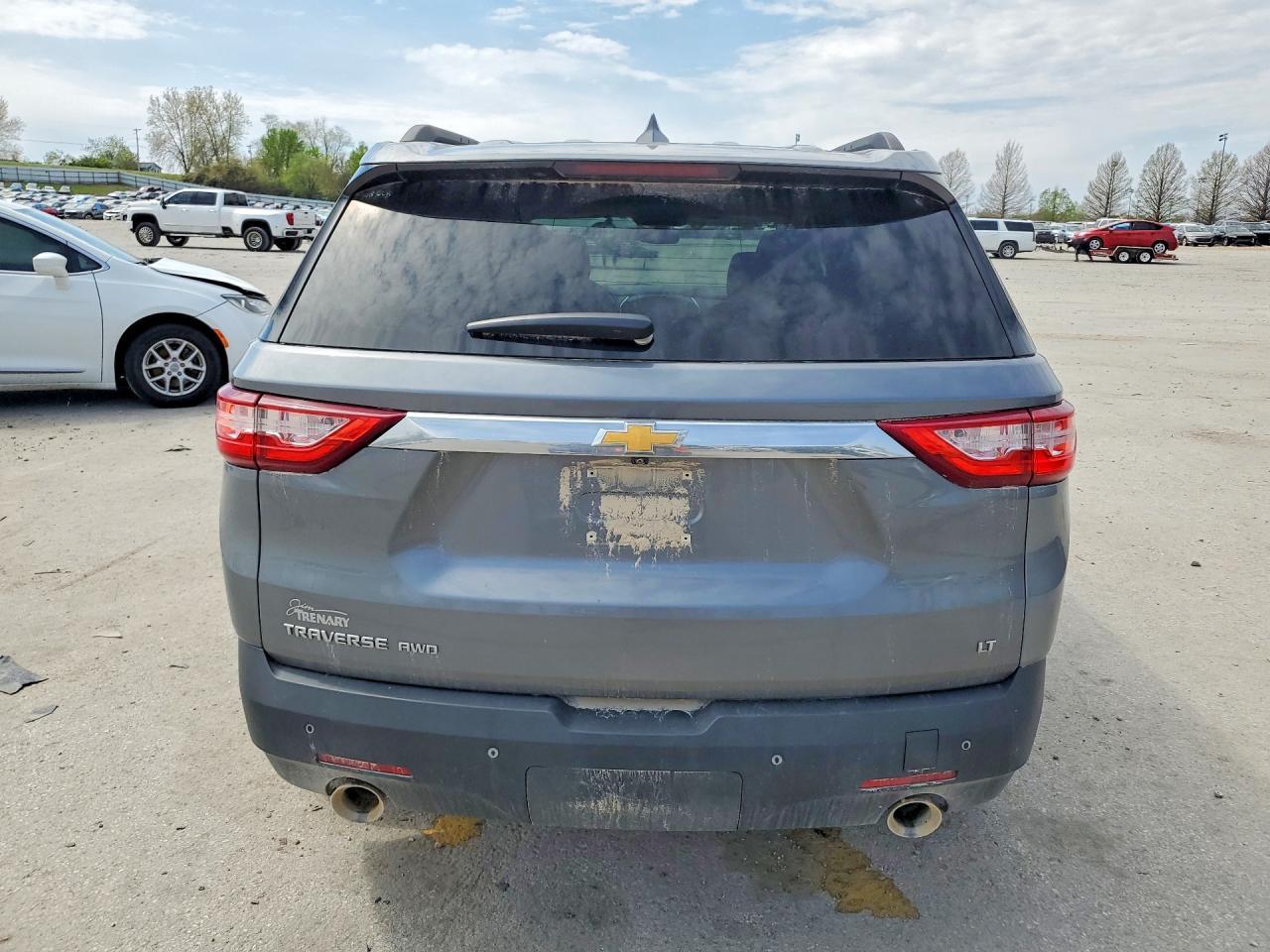 2021 Chevrolet Traverse Lt - zdjęcie 6