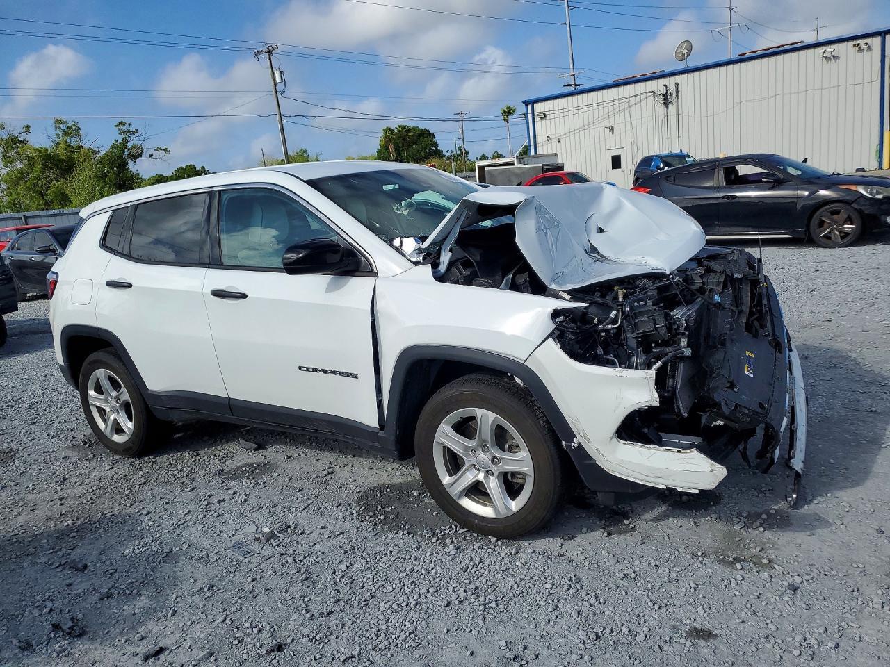 2023 Jeep Compass Sport - zdjęcie 4