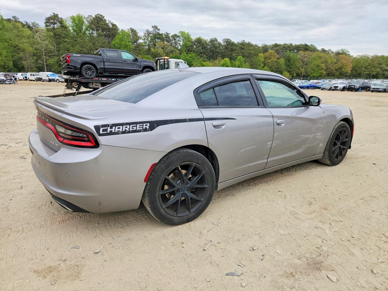2015 Dodge Charger Sxt - zdjęcie 3