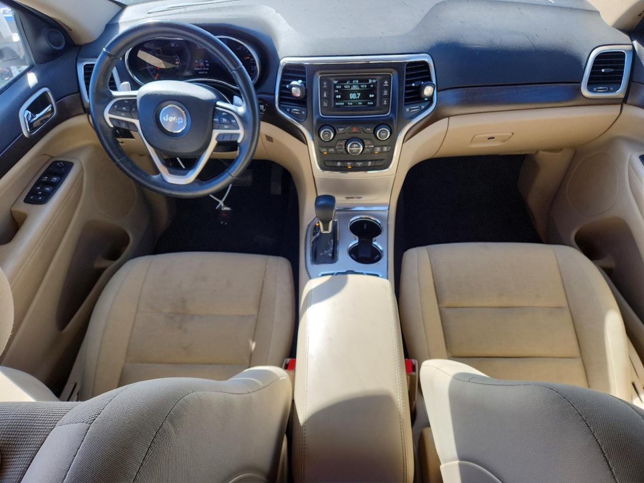 2016 Jeep Grand Cherokee Laredo - zdjęcie 8