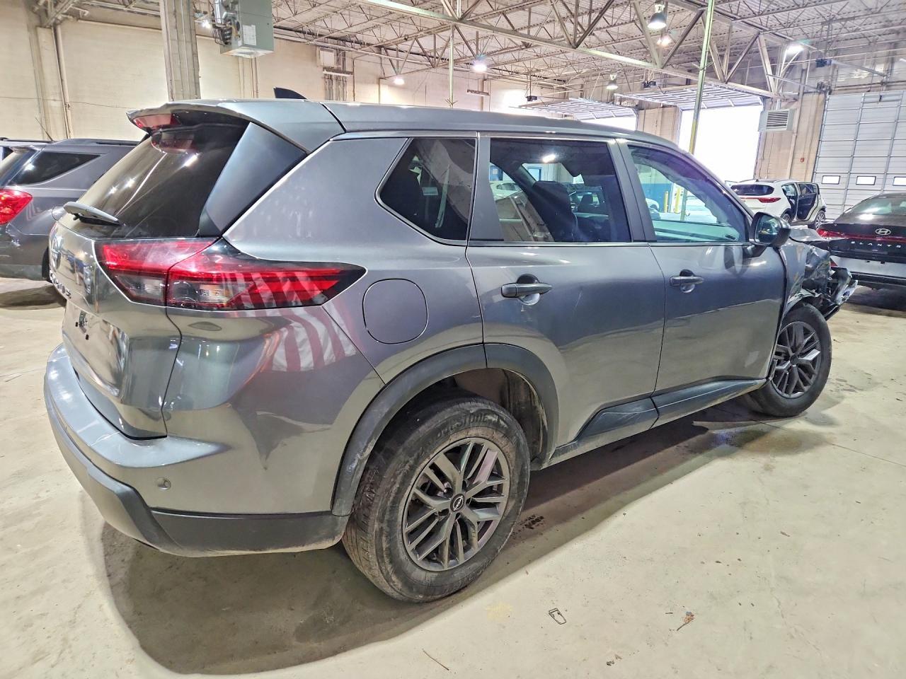 2024 Nissan Rogue S - zdjęcie 3