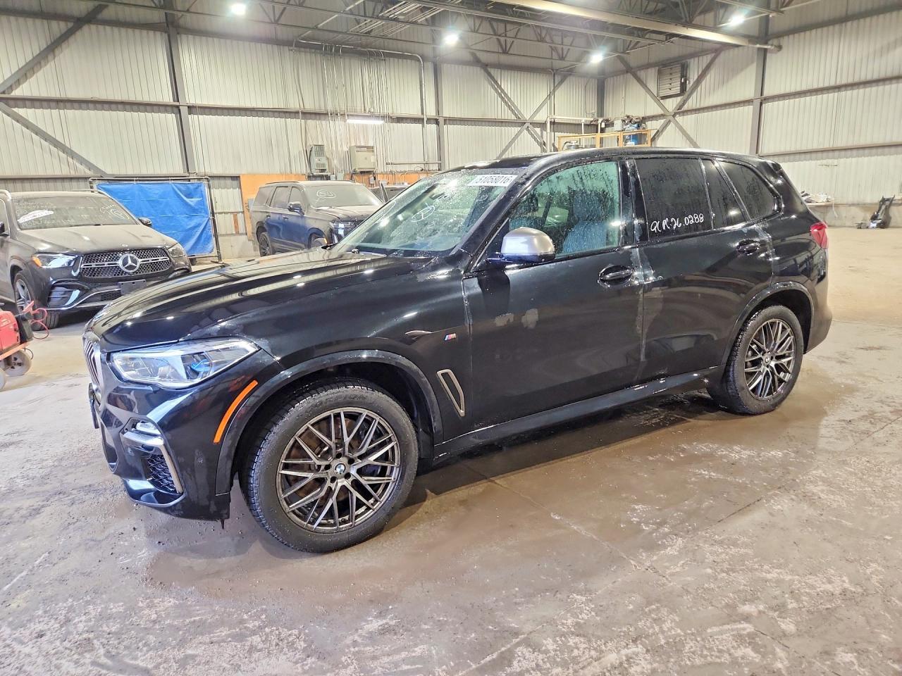 2020 BMW X5 - zdjęcie główne