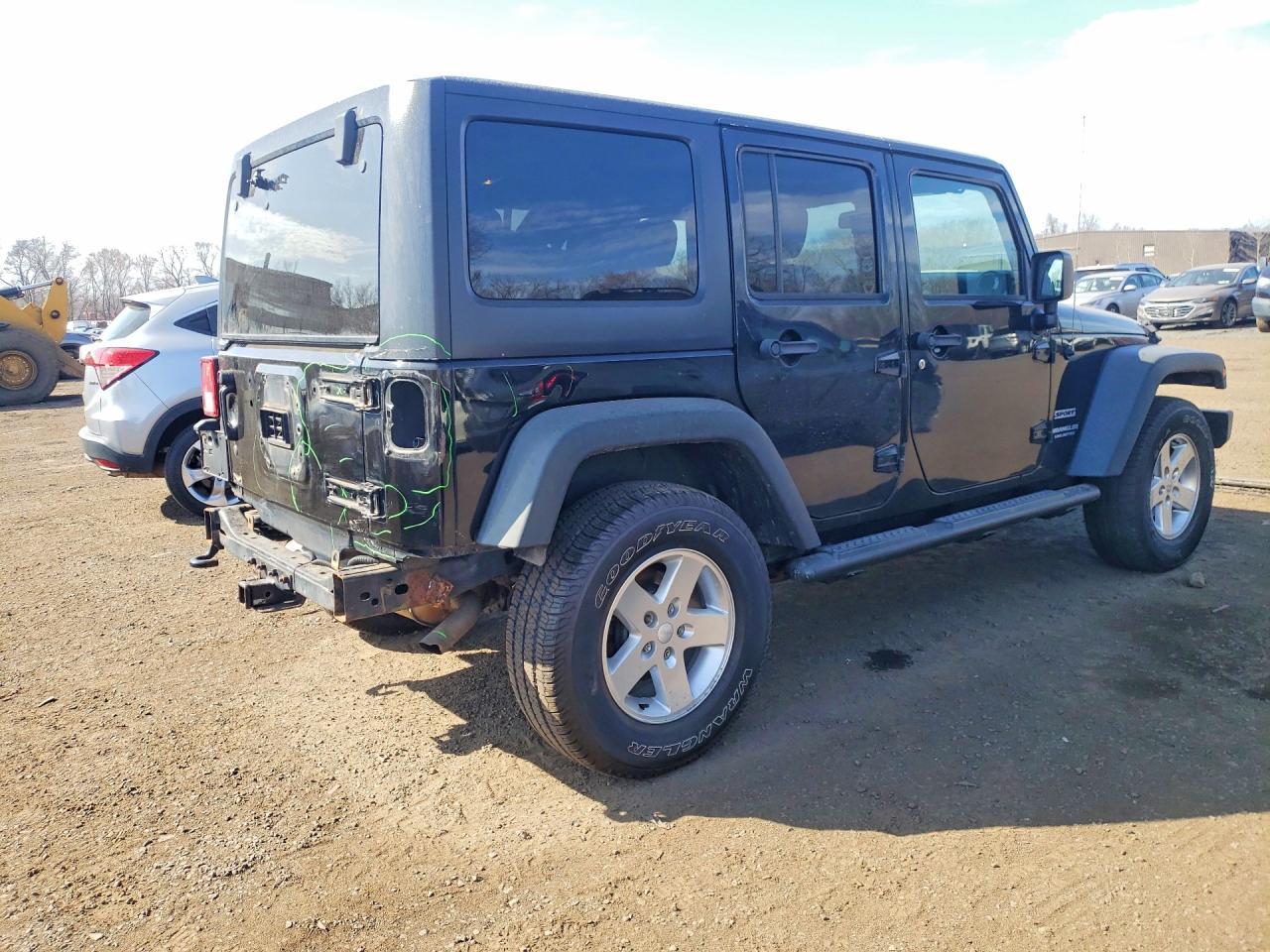 2015 Jeep Wrangler Unlimited Sport - zdjęcie 3