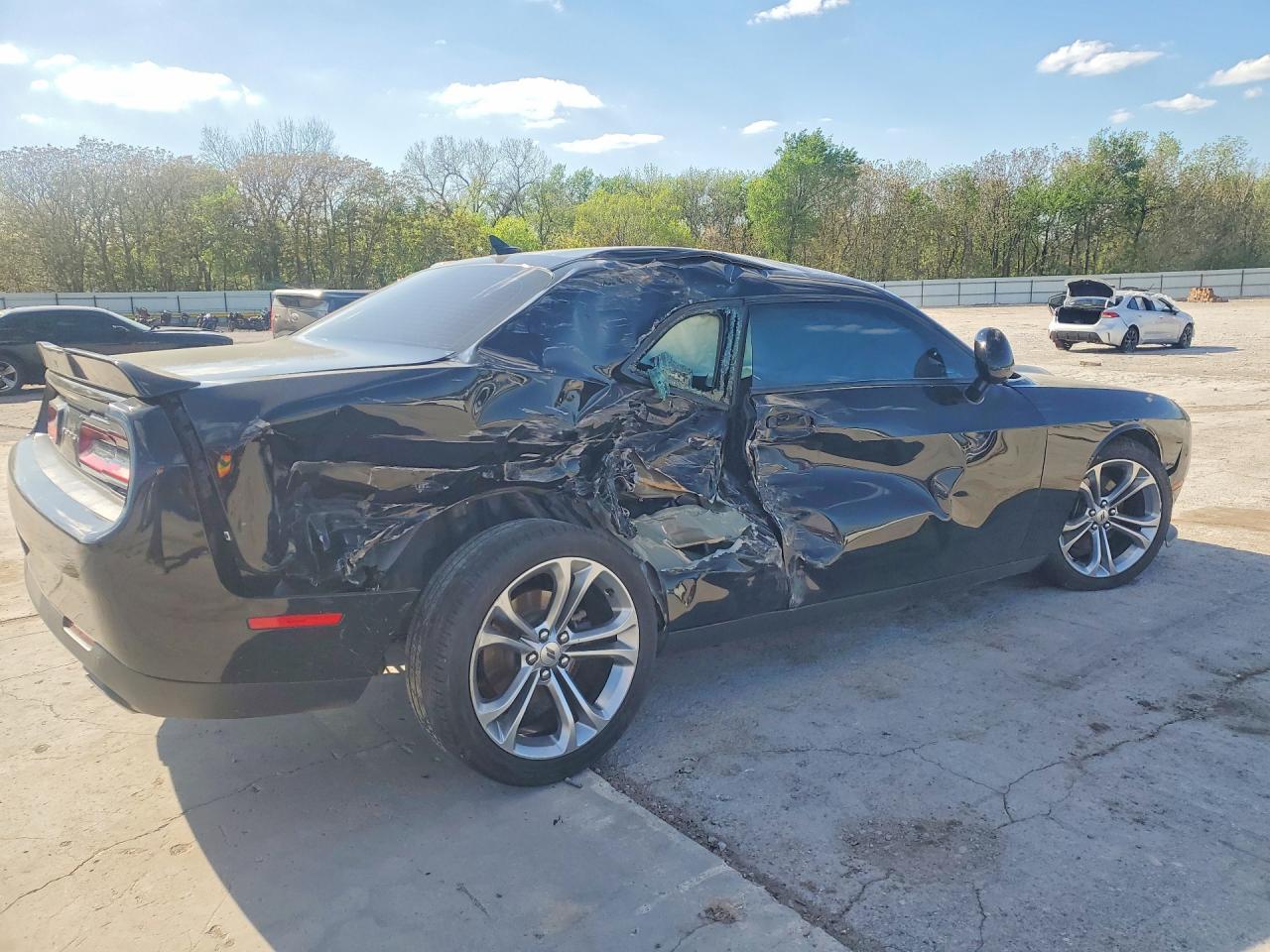2021 Dodge Challenger Gt - zdjęcie 3