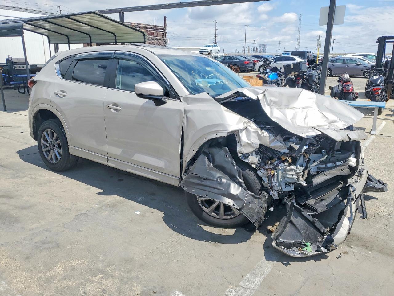 2025 Mazda Cx-5 Preferred - zdjęcie 4