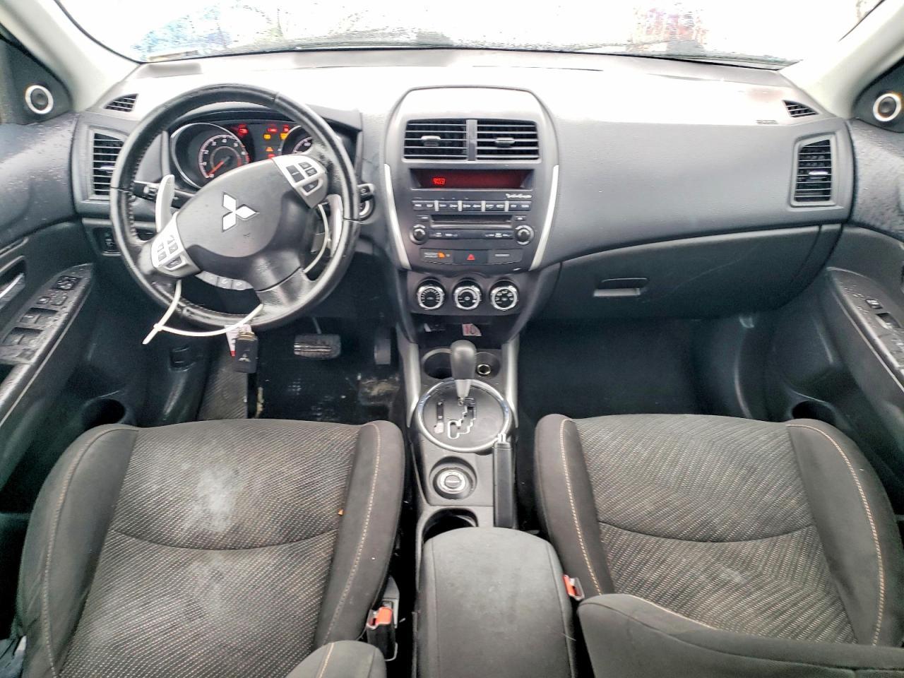 2013 Mitsubishi Outlander Sport Se - zdjęcie 8