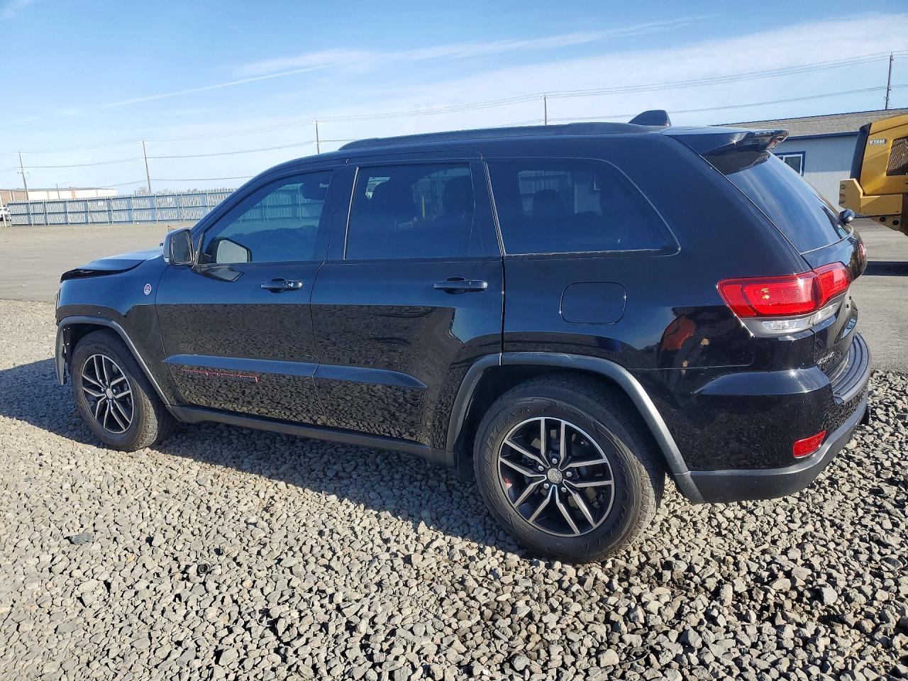 2018 Jeep Grand Cherokee Trailhawk - zdjęcie 2