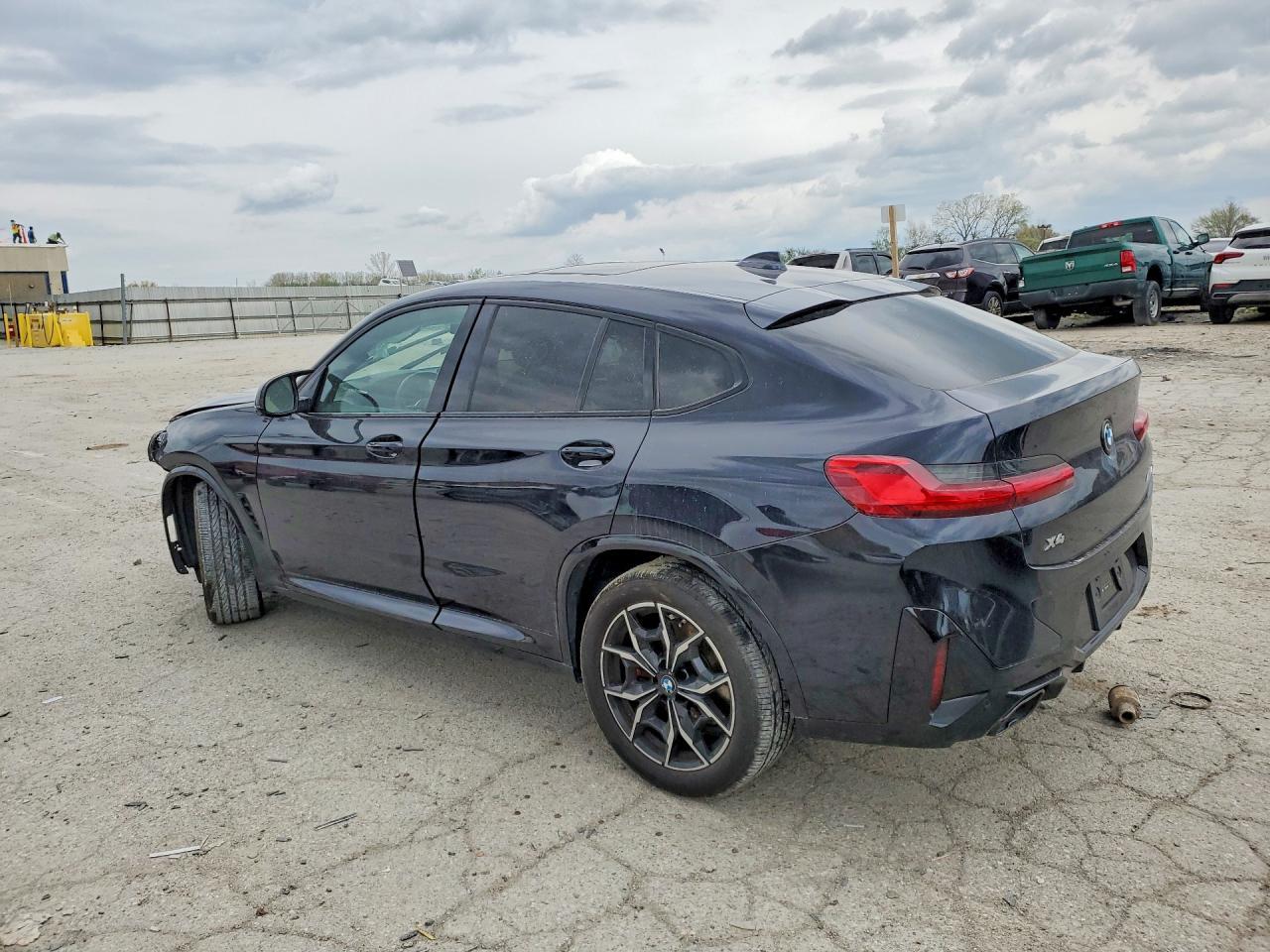 2024 BMW X4 M40I - zdjęcie 2