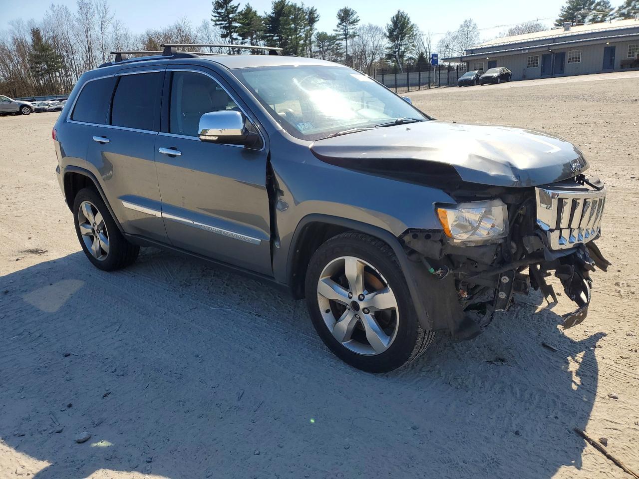 2013 Jeep Grand Cherokee Limited - zdjęcie 4
