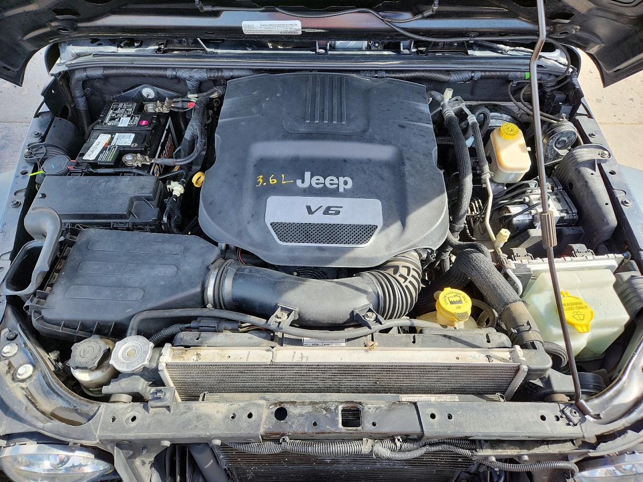 2017 Jeep Wrangler Unlimited Sport - zdjęcie 12