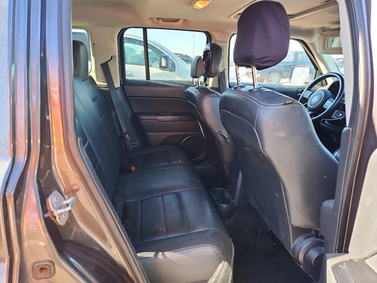 2016 Jeep Patriot Latitude - zdjęcie 11