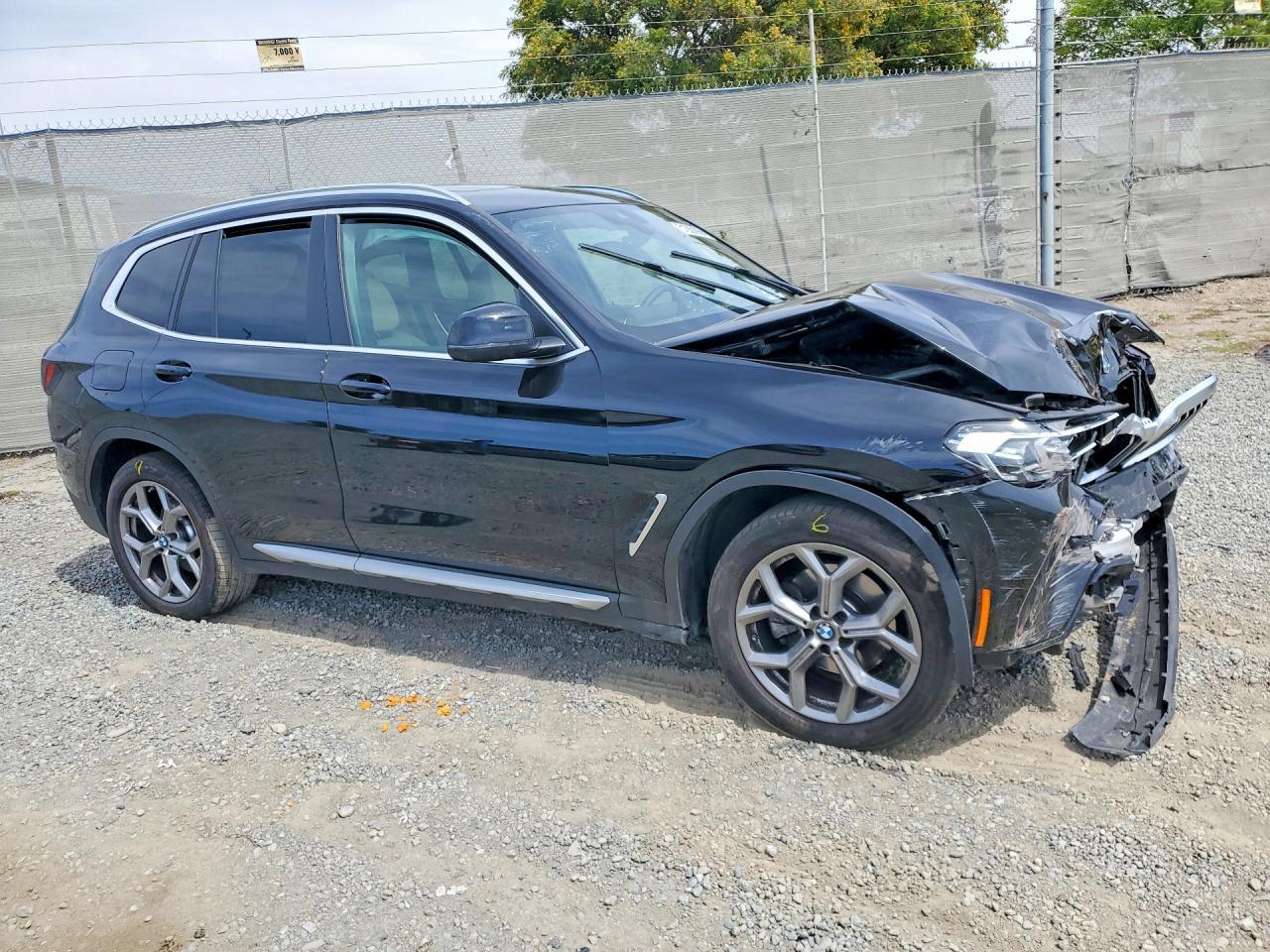 2024 BMW X3 xDrive30I - zdjęcie 4