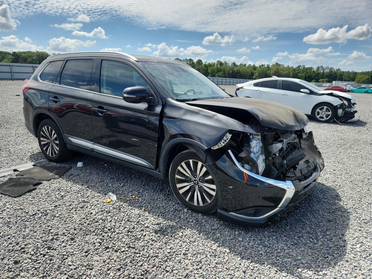 2020 Mitsubishi Outlander Se - zdjęcie 4