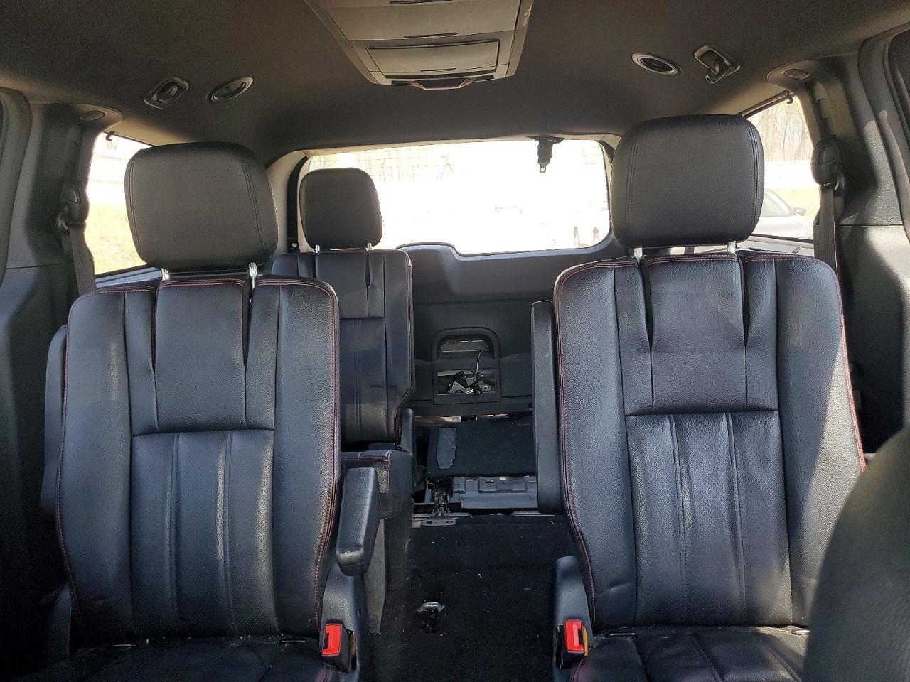 2017 Dodge Grand Caravan Gt - zdjęcie 10