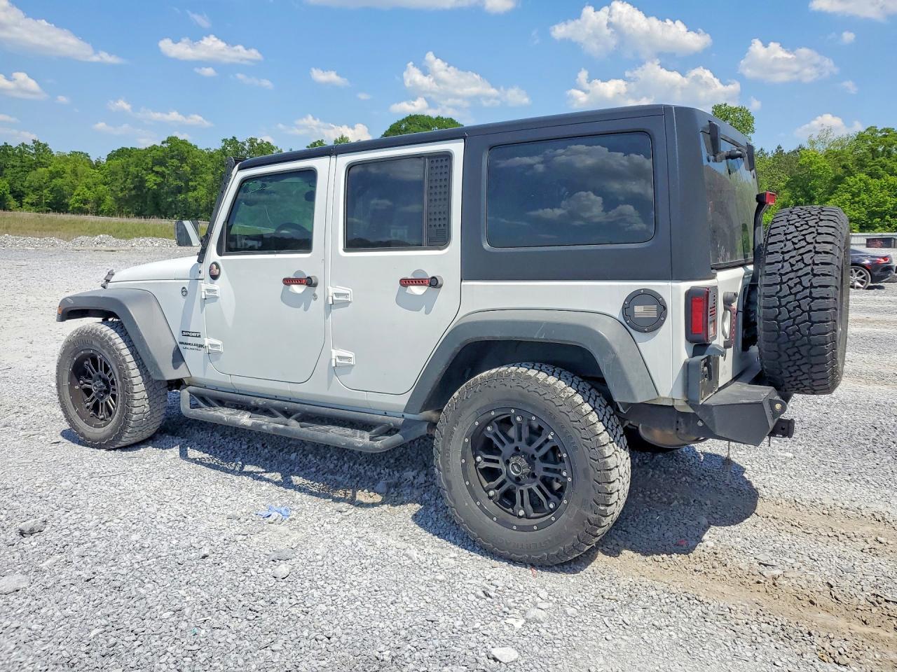 2018 Jeep Wrangler Unlimited Sport - zdjęcie 2