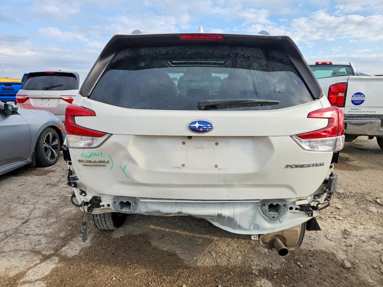 2021 Subaru Forester Premium - zdjęcie 6