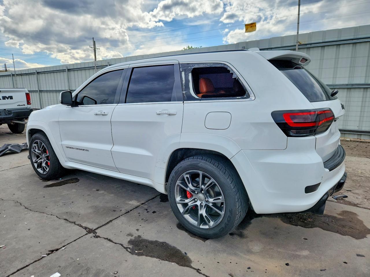 2014 Jeep Grand Cherokee Srt-8 - zdjęcie 2