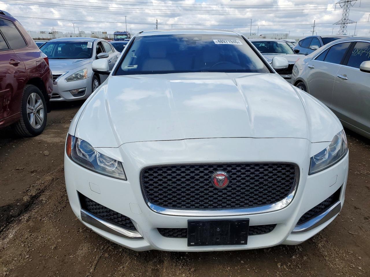 2017 Jaguar Xf - zdjęcie 5