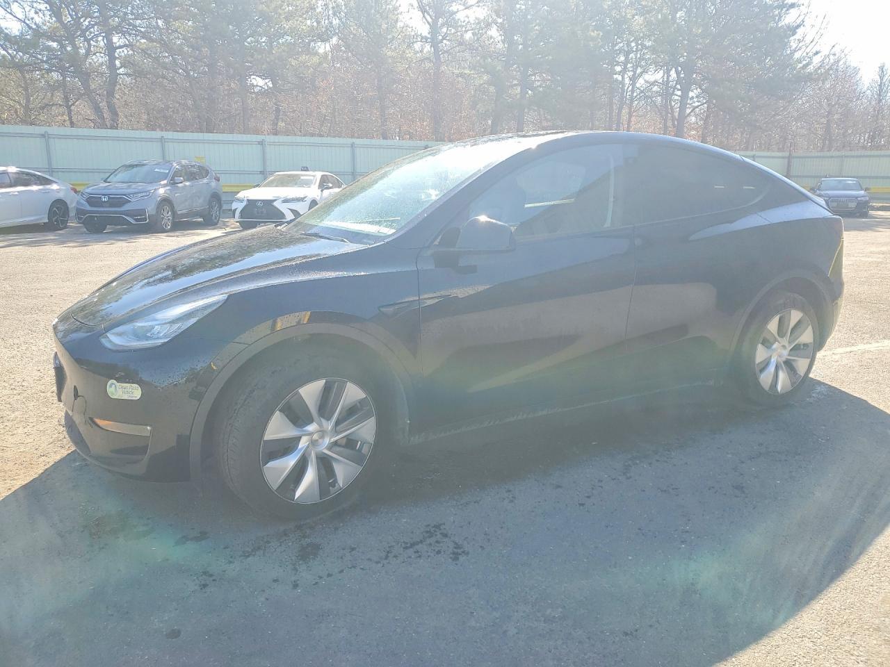 2023 Tesla Model Y - zdjęcie główne