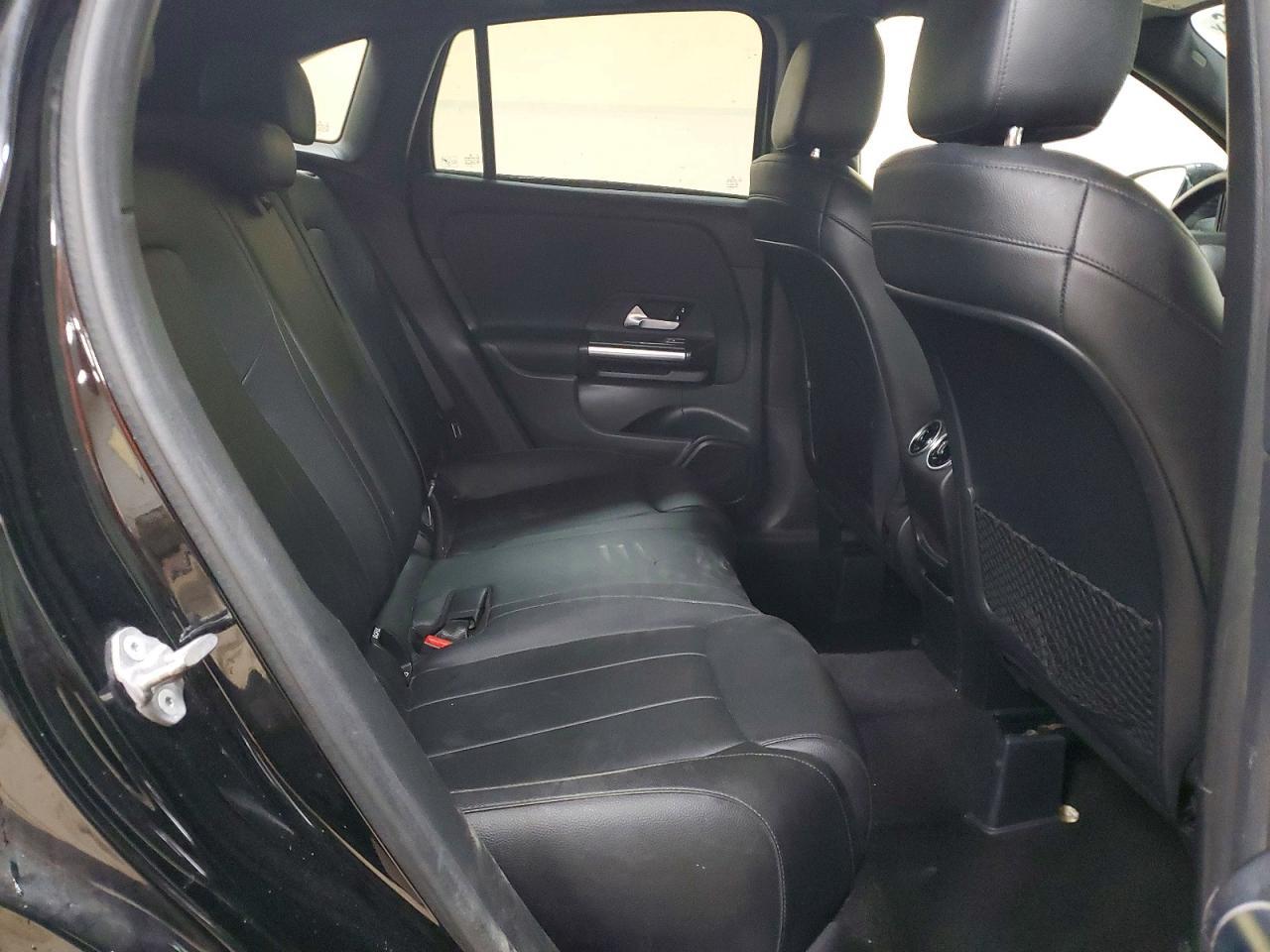 2021 Mercedes-Benz Gla 250 4Matic - zdjęcie 11