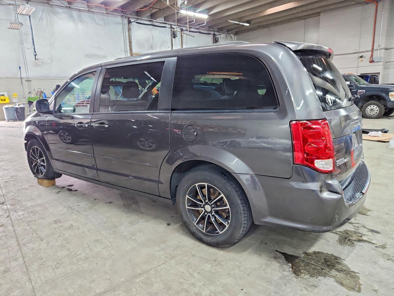 2017 Dodge Grand Caravan Gt - zdjęcie 2