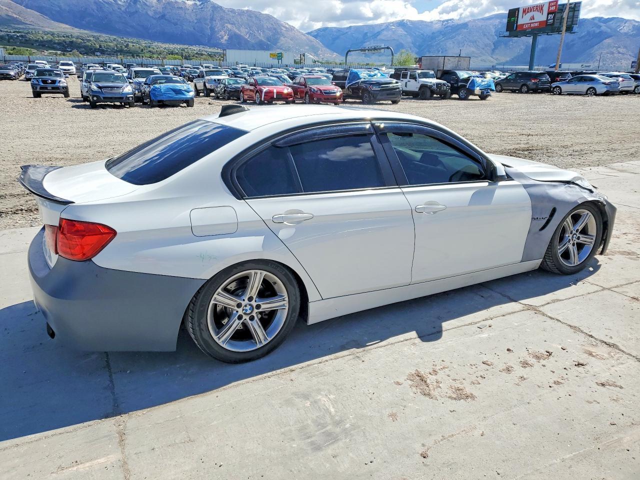 2013 BMW 328 I - zdjęcie 3
