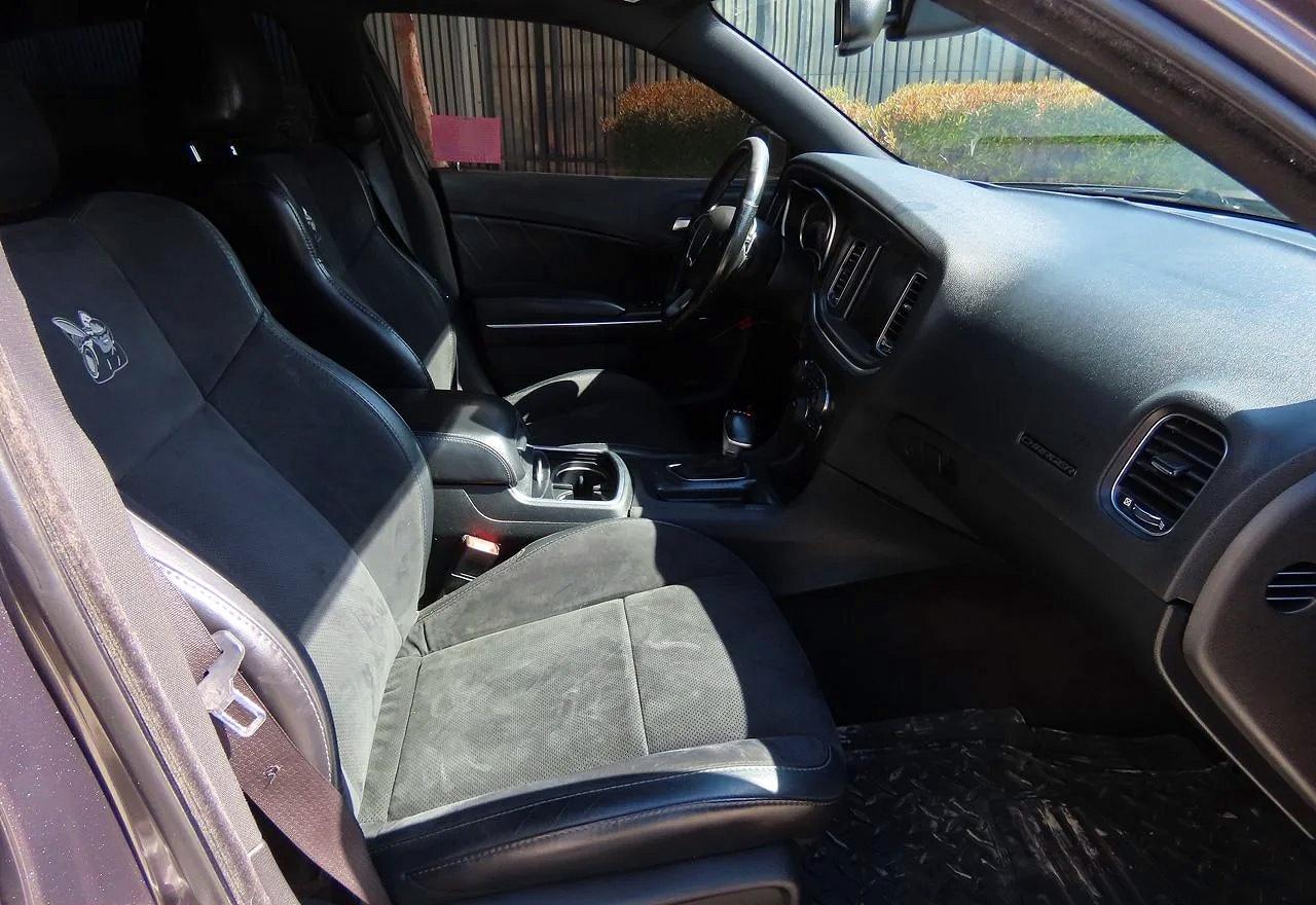 2016 Dodge Charger R - zdjęcie 5