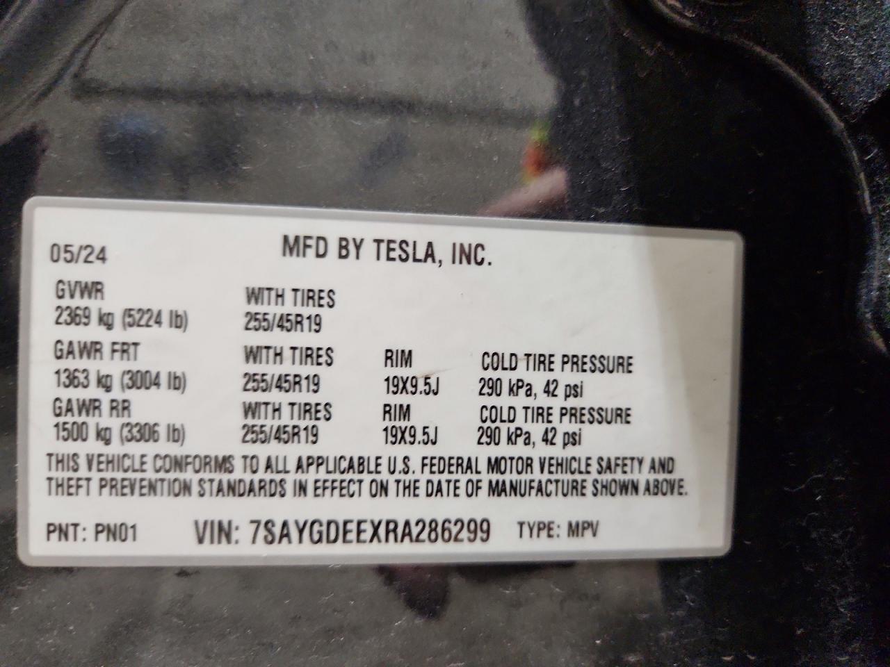 2024 Tesla Model Y - zdjęcie 14