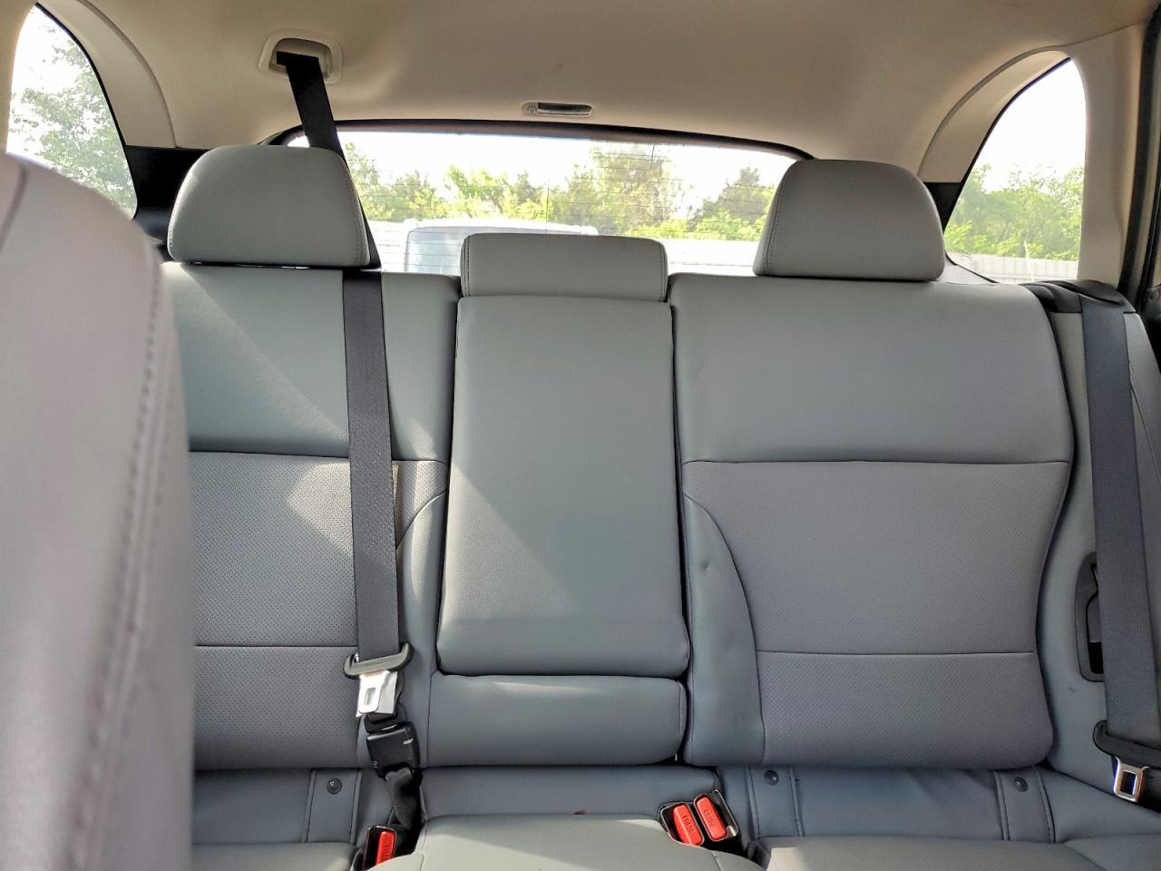 2019 Subaru Outback 3.6R Limited - zdjęcie 10