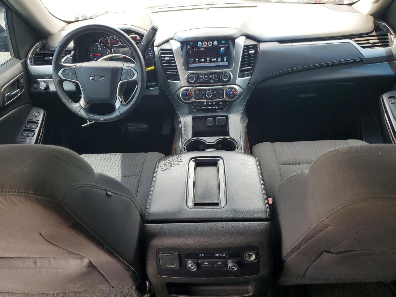 2016 Chevrolet Tahoe C1500 Ls - zdjęcie 8