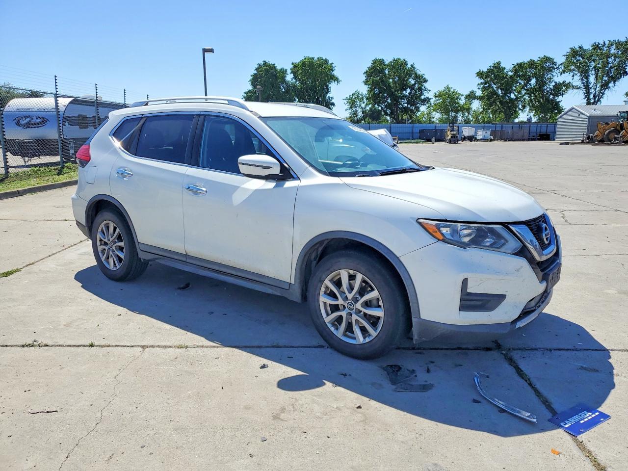 2017 Nissan Rogue Sv - zdjęcie 4