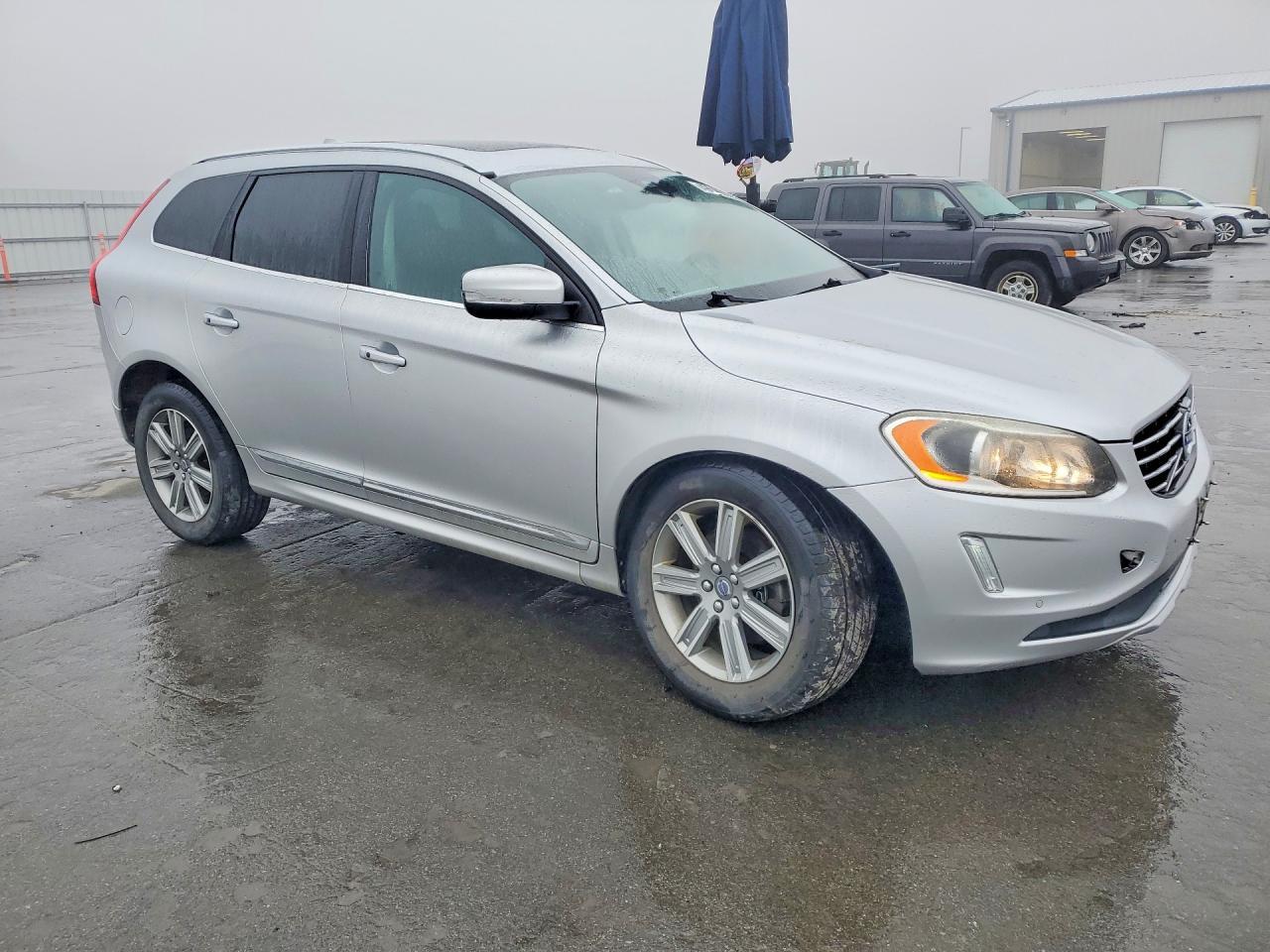 2016 Volvo Xc60 T6 Premier - zdjęcie 4
