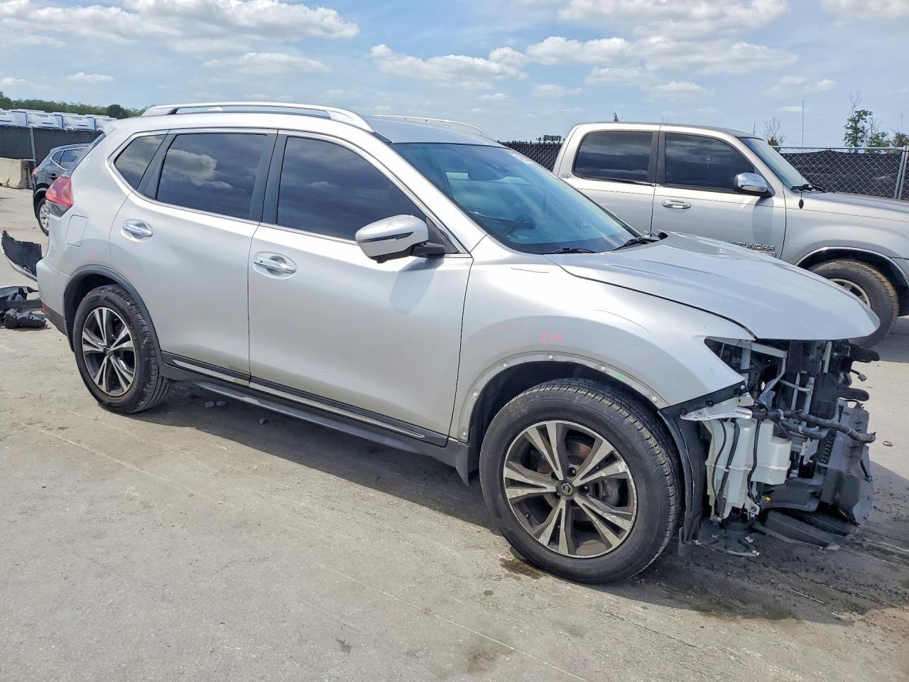 2018 Nissan Rogue Sl - zdjęcie 4