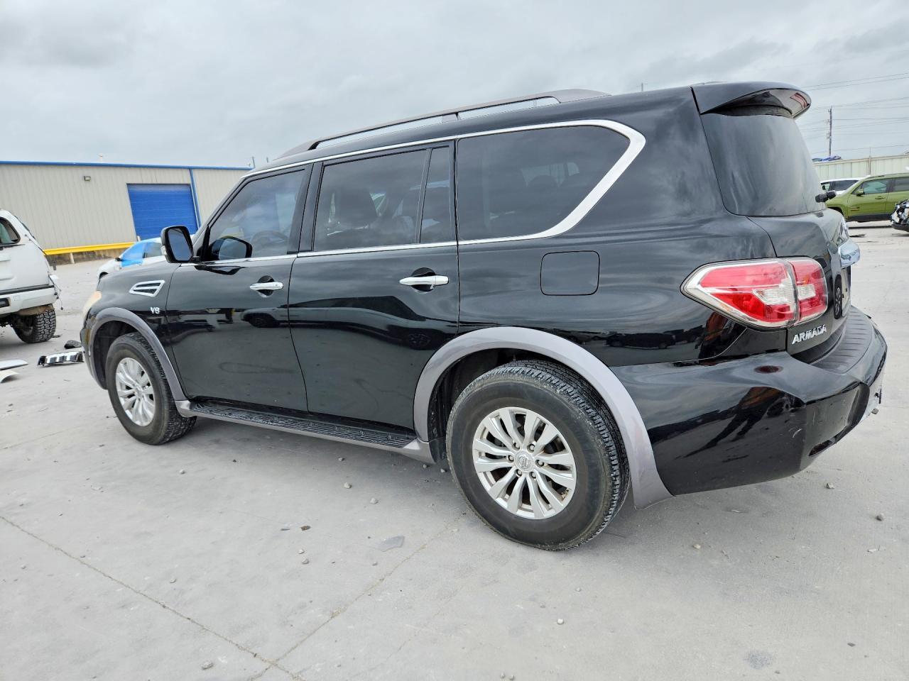 2017 Nissan Armada Sv - zdjęcie 2