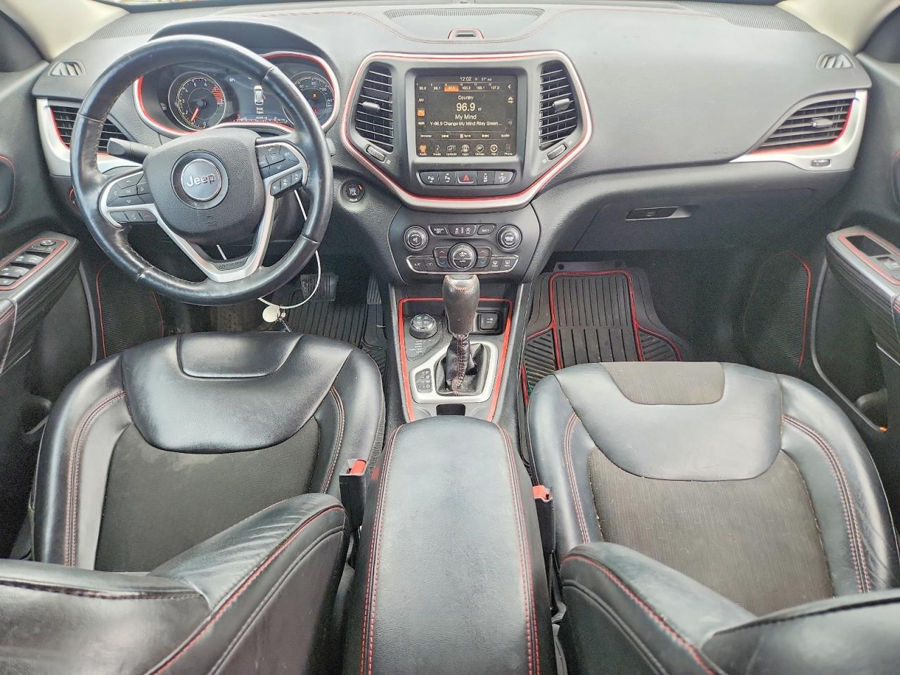 2016 Jeep Cherokee Trailhawk - zdjęcie 8