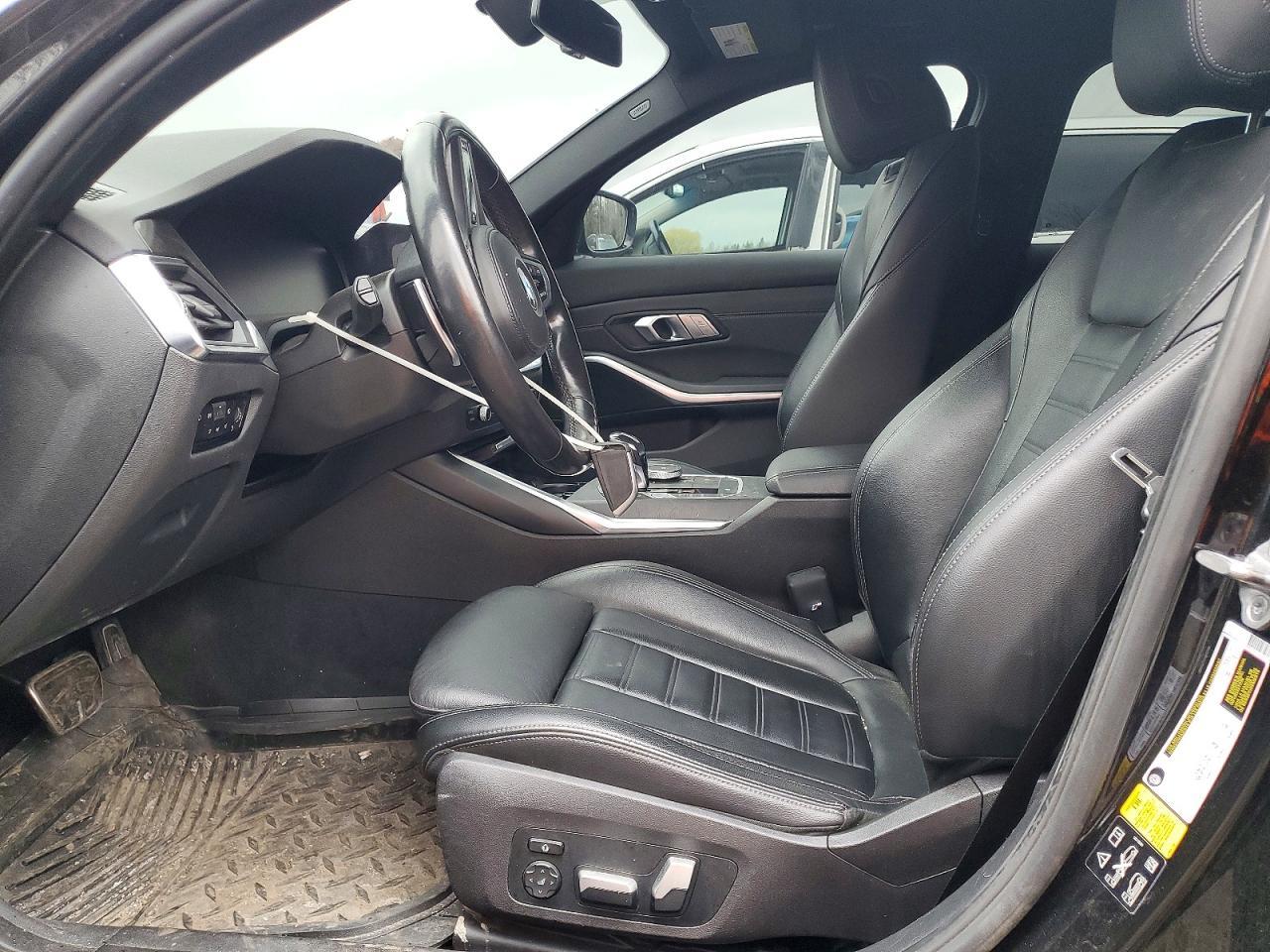 2021 BMW 330Xi - zdjęcie 7